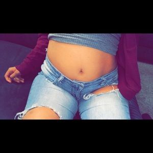 Ripped rocker skinny midrise ankle jeans